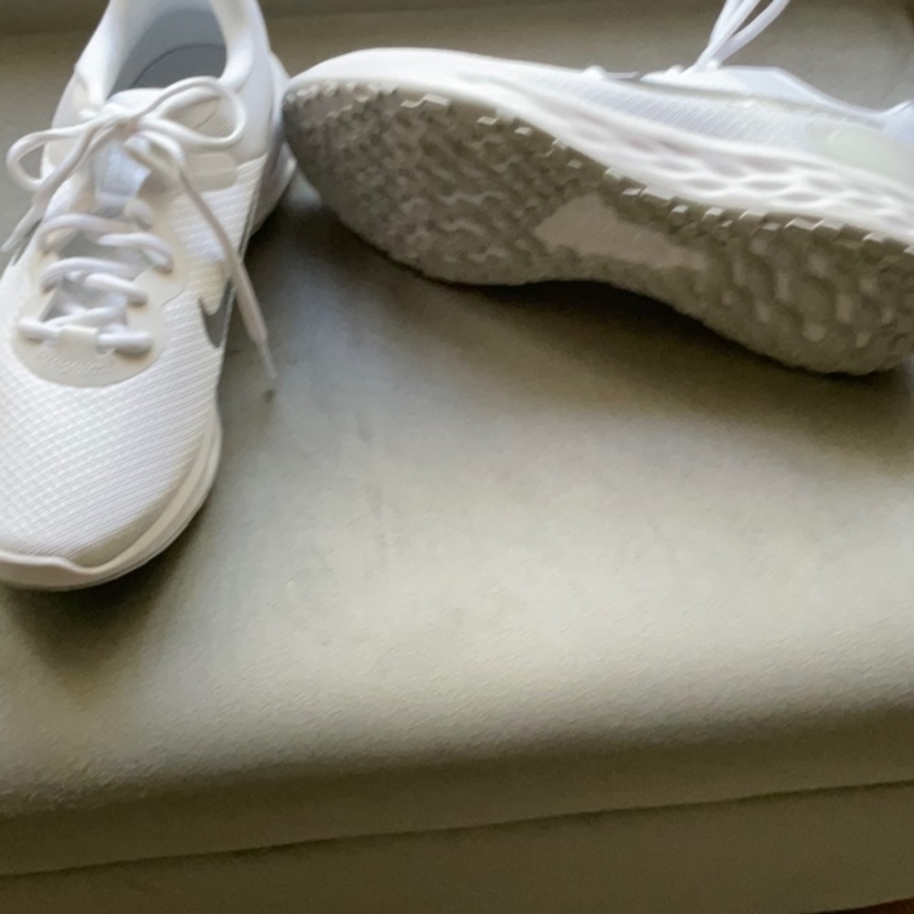 Nike Revolution 6
Women's Road Running Shoes - Picture 3 of 5